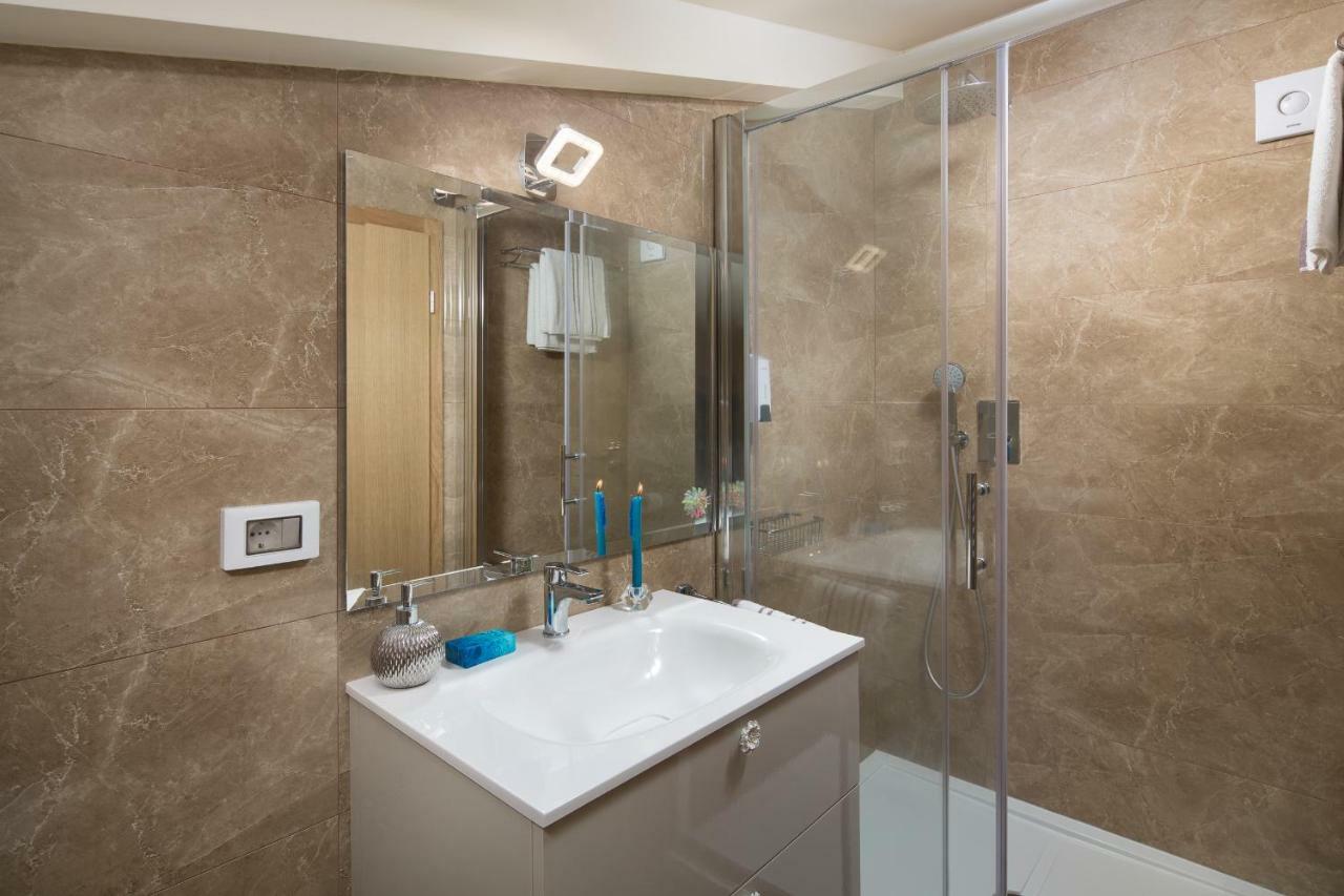 Valdibora Sea View Residence Ρόβινι Εξωτερικό φωτογραφία